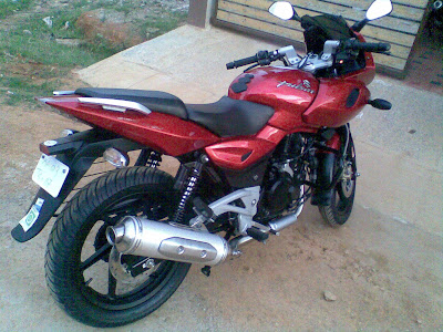 Pulsar+220cc+black