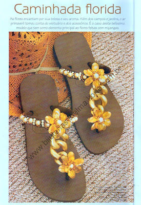 CHINELOS BORDADOS E CUSTOMIZADOS COM FLORES DE ACRÍLICOS
