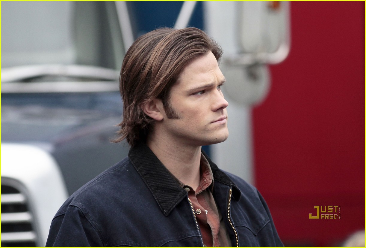 http://2.bp.blogspot.com/_vMPiB9L6WgQ/TS-rl2E9j2I/AAAAAAAABag/ZJJw0RFh8fo/s1600/jensen-ackles-jared-padalecki-supernatural-02.jpg