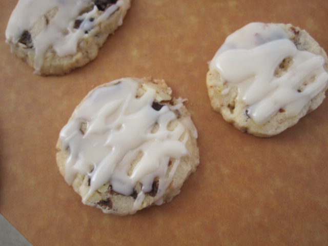 amaretto frosting