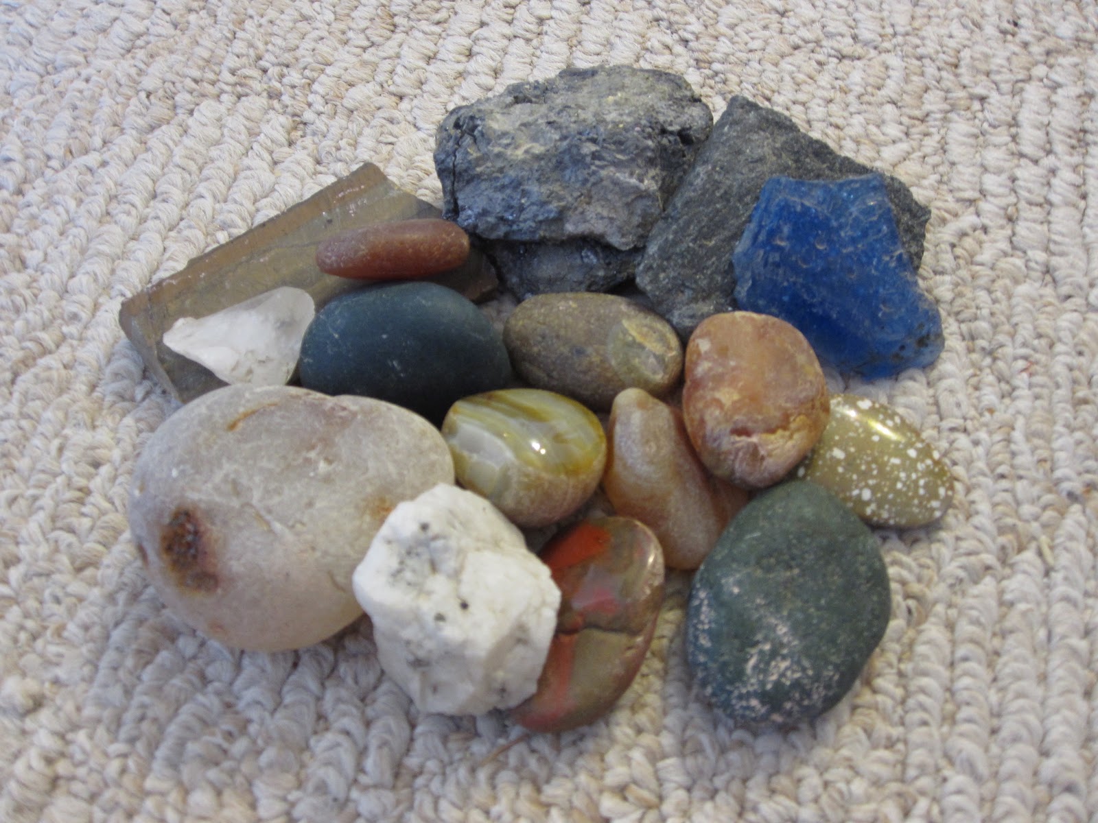 Types of Rocks Quest Mrs. Emmons Classroom