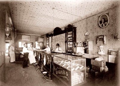 [KingfisherOKSaloon1901-400.jpg]