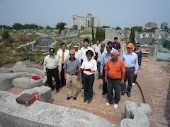 99年清明掃墓---文化觀光處劉處長主祭