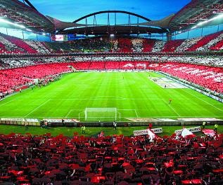 Mundo Desportivo: PSV na Luz rende um milh\u00e3o de euros