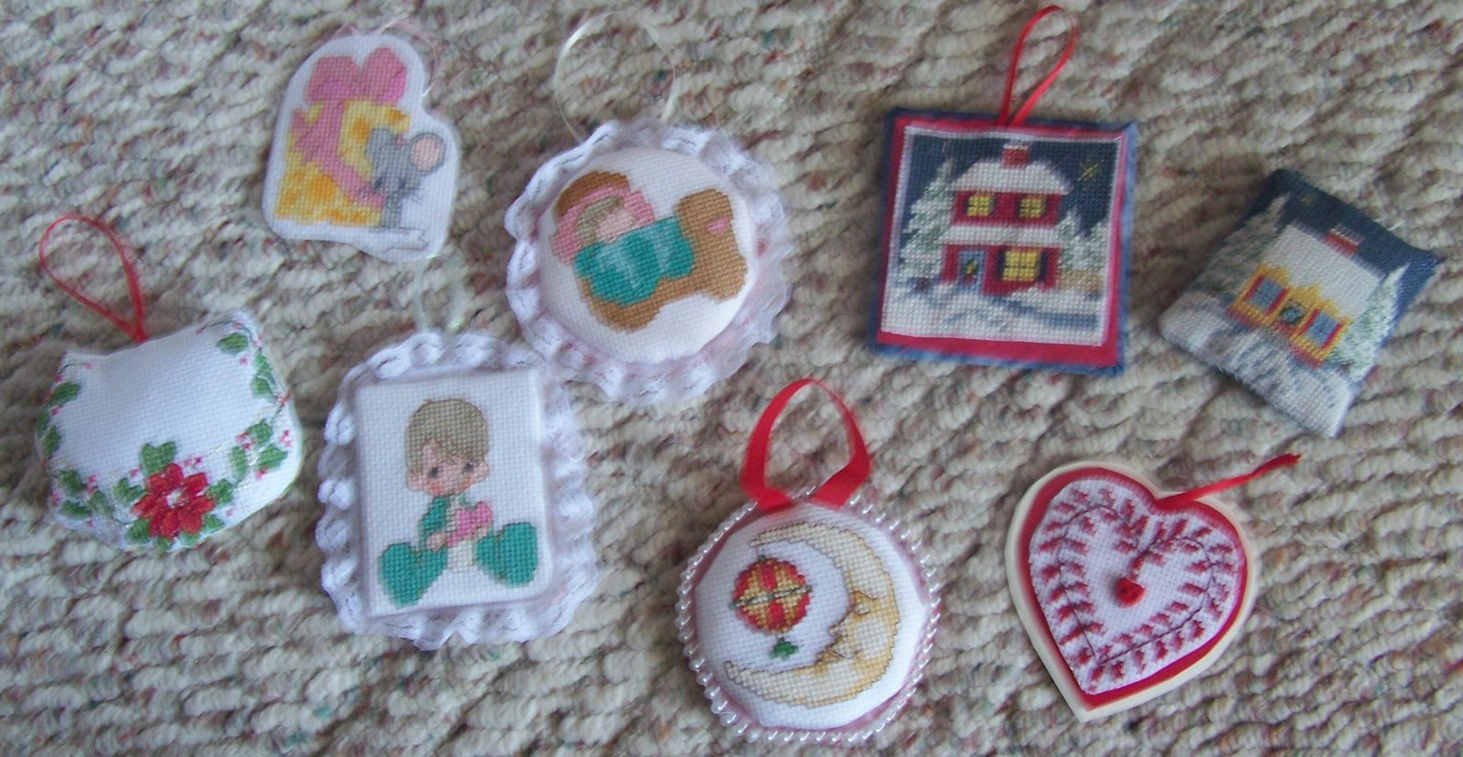 [xmas+08+orns.jpg]