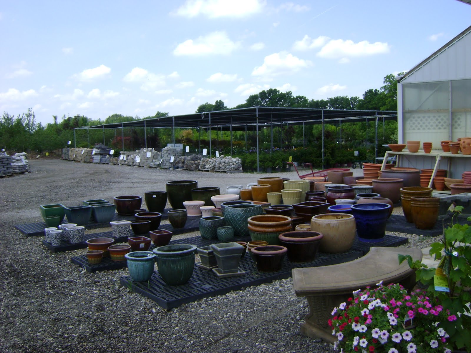 LOLA Colonial Garden Center