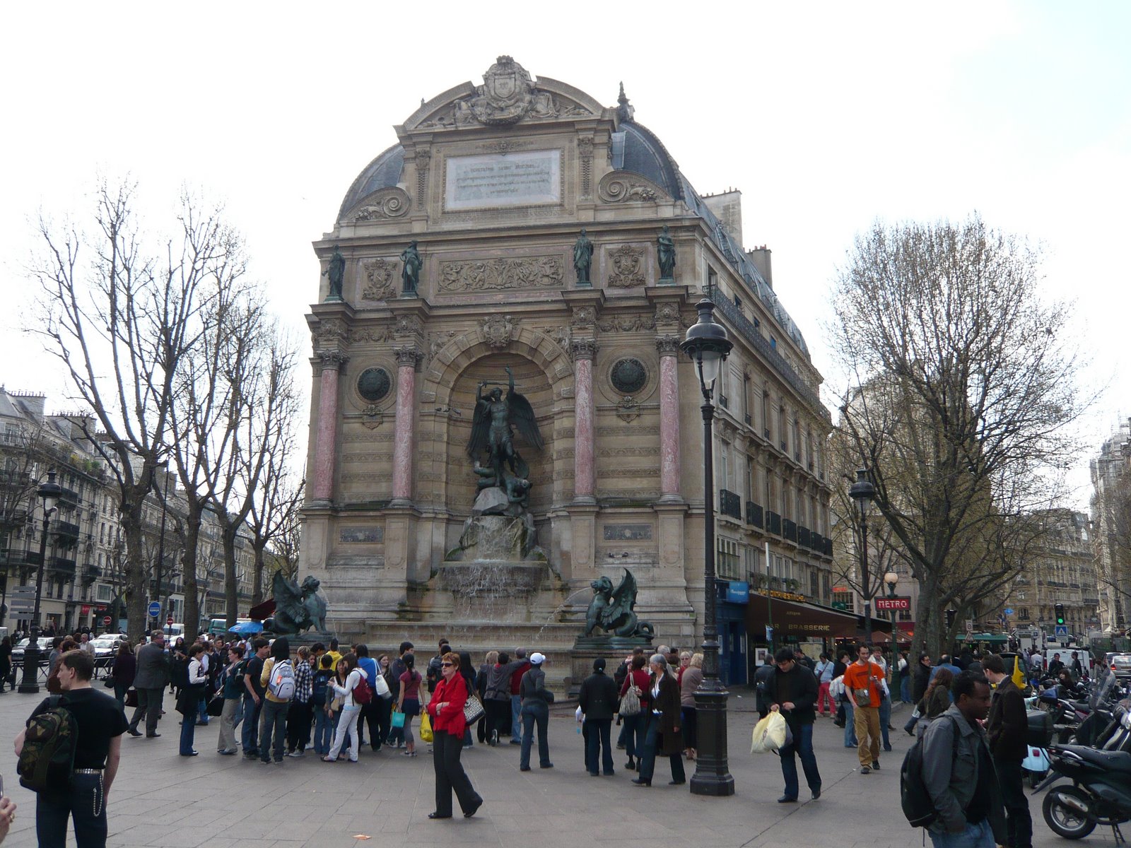 [L1060828.JPG]