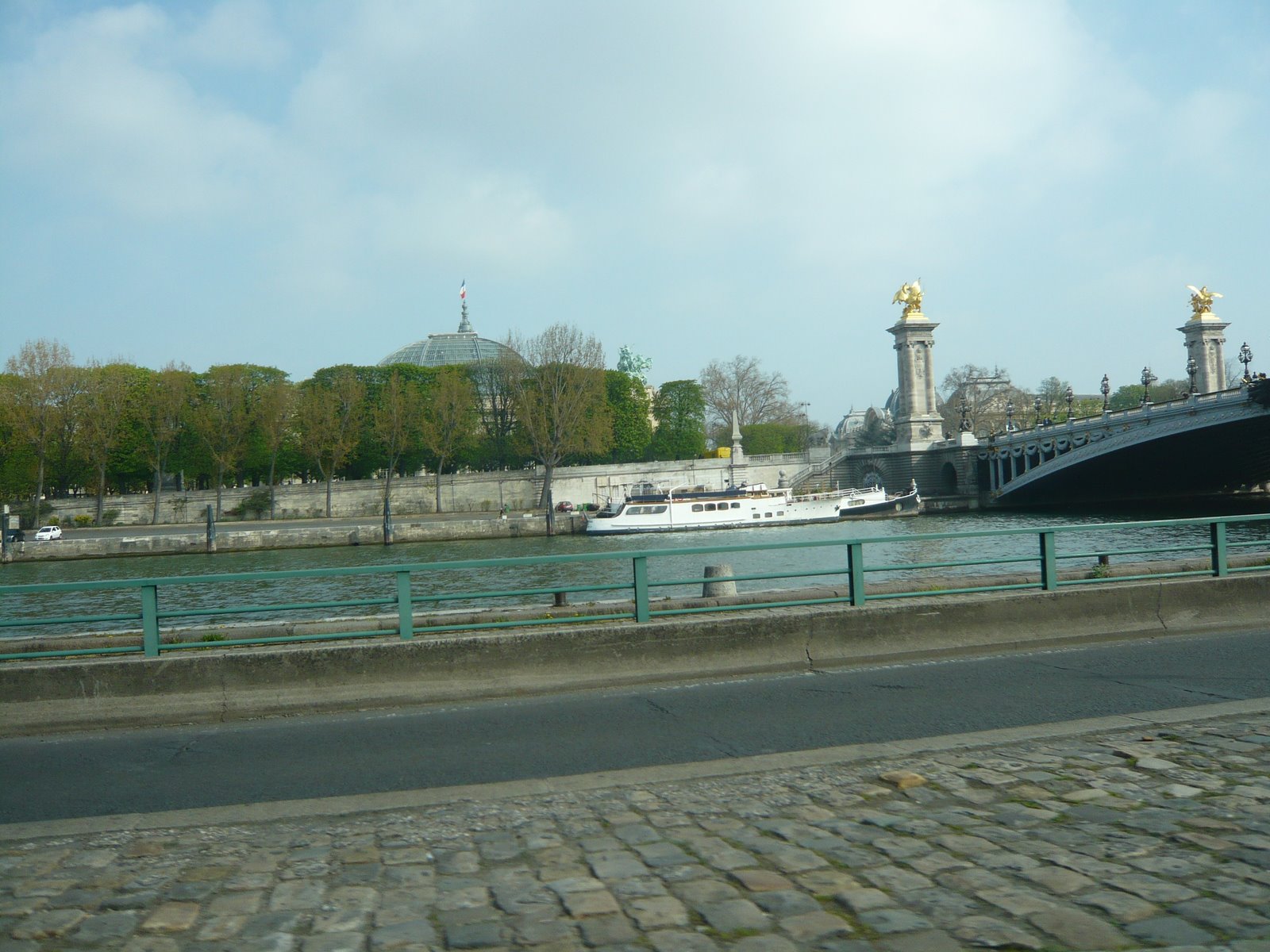 [L1060457.JPG]