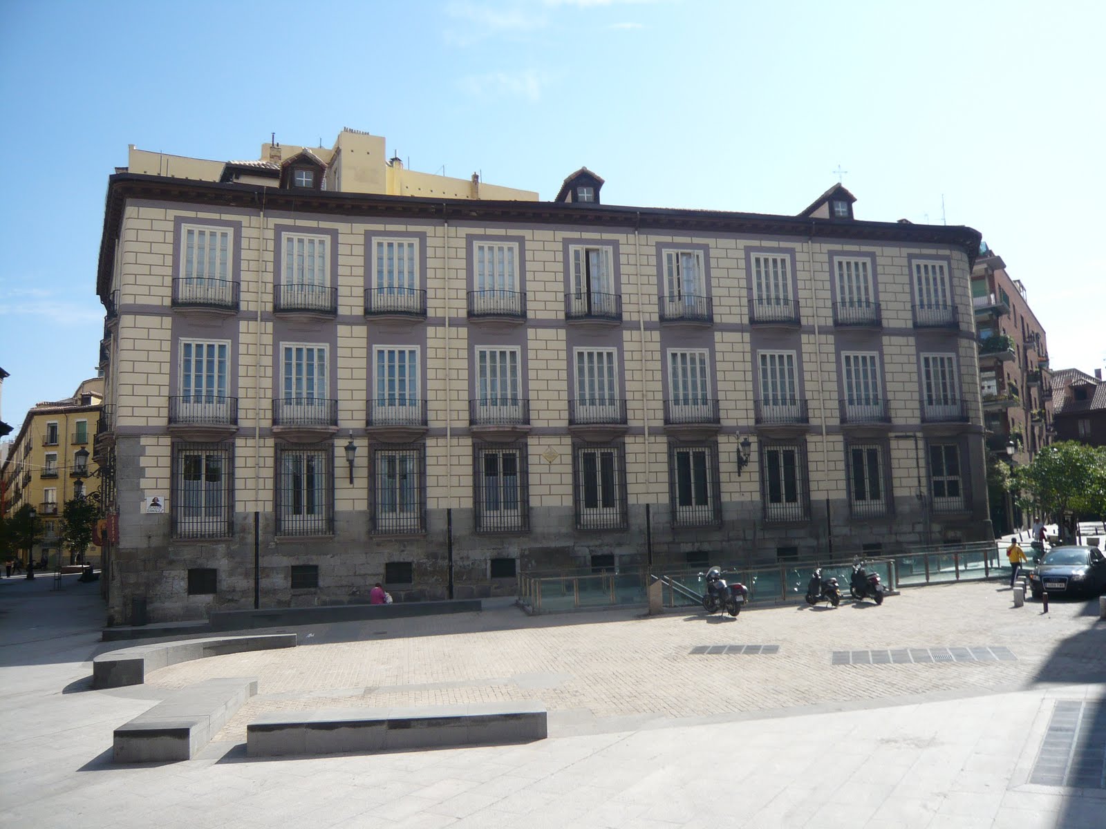 [L1020544.JPG]