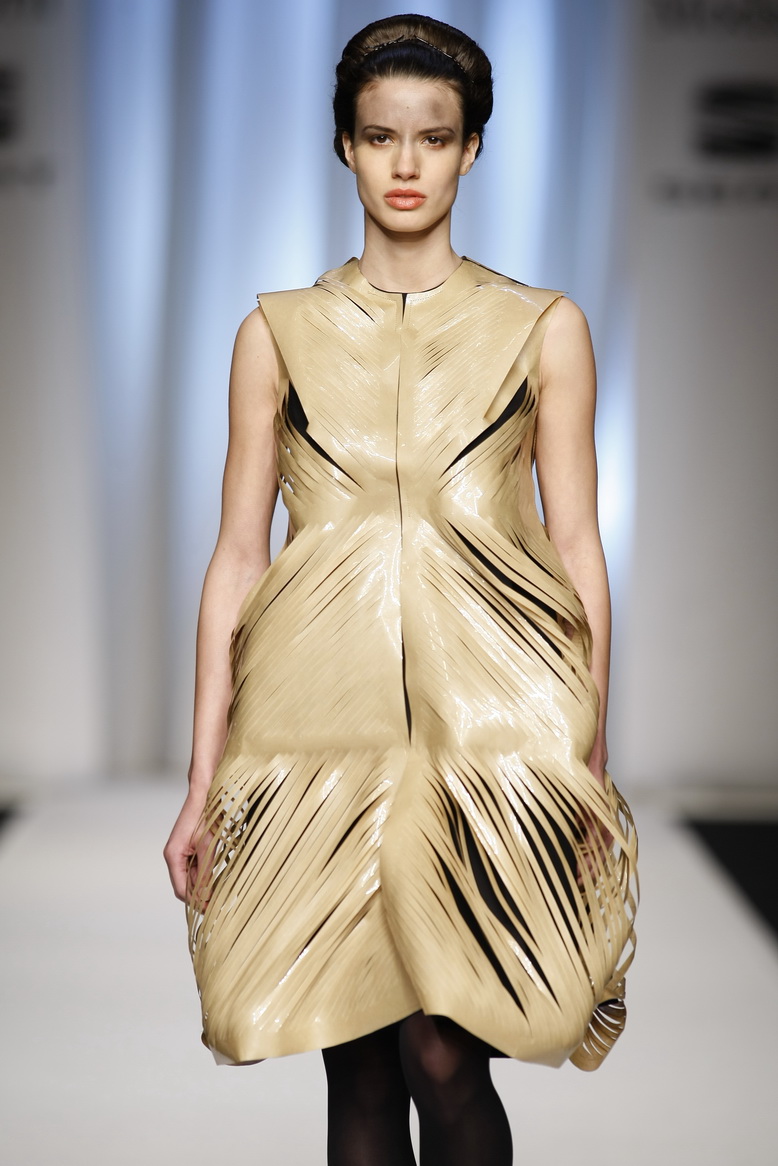 [MLX32LTorres108.JPG]