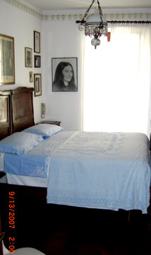 [RoomWPhotoOpt.jpg]