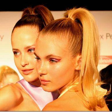Super sassy n sexy! The Cheerleader ponytail! Super sassy n sexy! The Cheerleader ponytail!