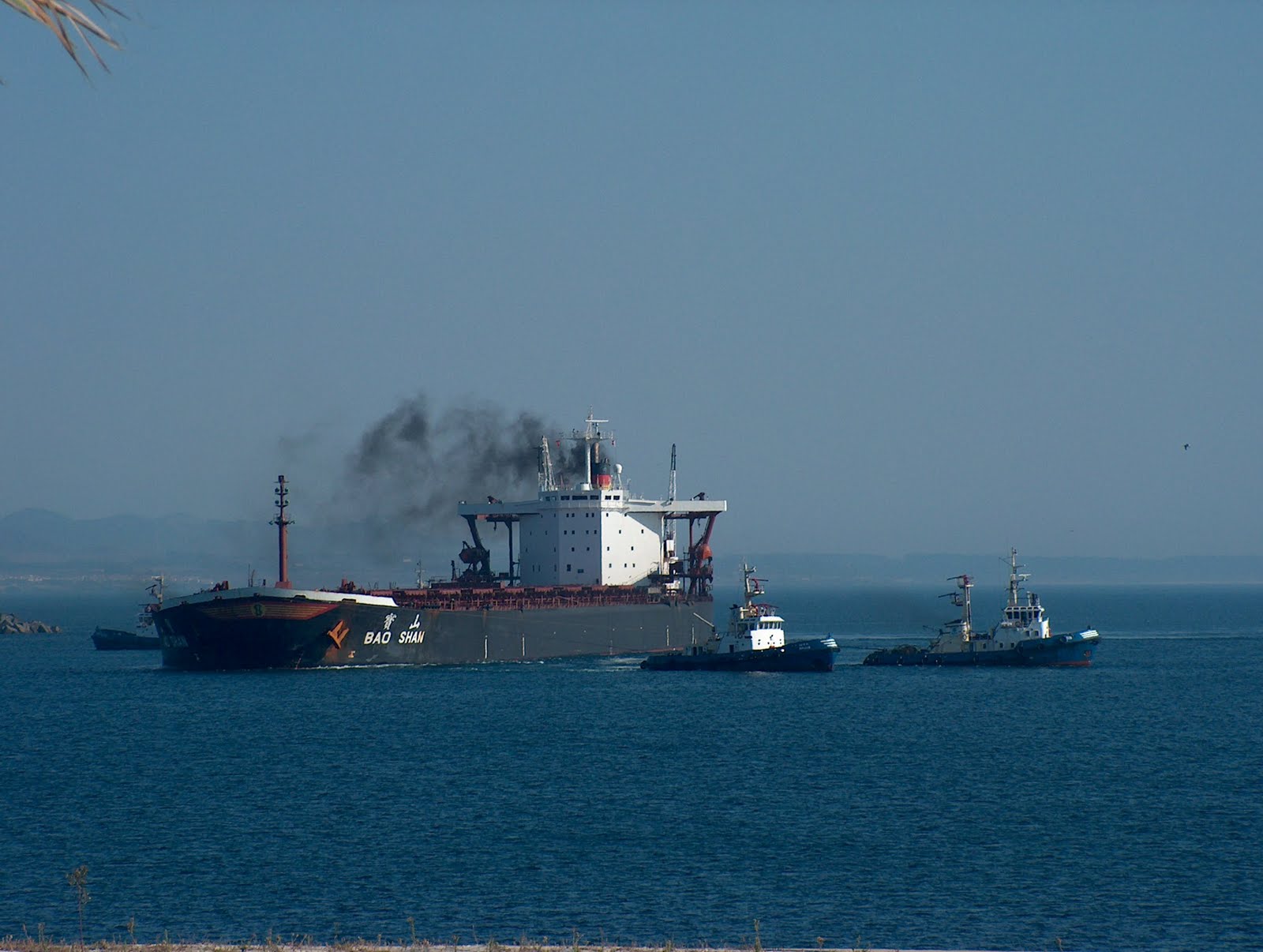 [manobra+-+baia+de+sines.JPG]