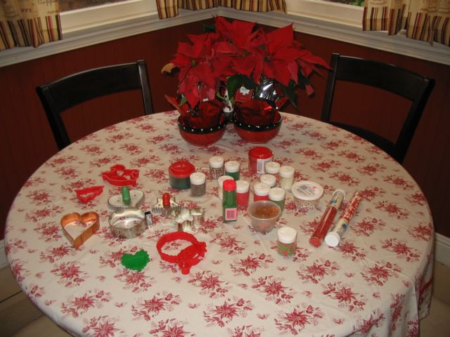 [Cookie+cutters+and+decos.jpeg]