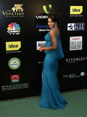 Bipasha Basu iifa awards q