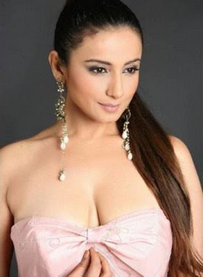 Divya+Dutta-2.jpg (293×400)