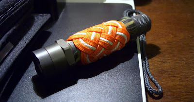 Stormdrane's Blog: Glow-in-the-dark paracord