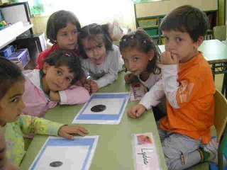 ¿QUÉ DEBEMOS HACER PARA ENSEÑAR A LOS NIÑOS A PENSAR?