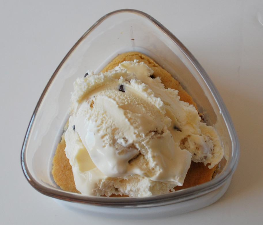 Buttercream Bakehouse Ice cream sandwiches