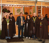 Confraria+com+o+chefe+Luis Fornos de Algodres a mostrar as suas qualidades