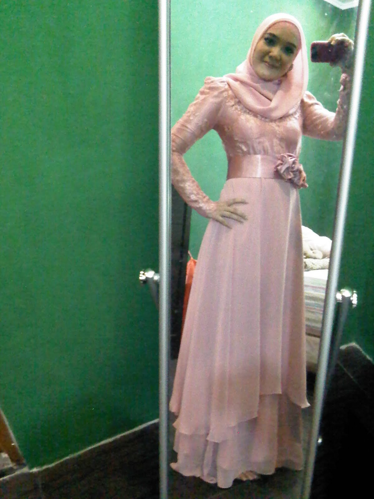 Dress Brokat