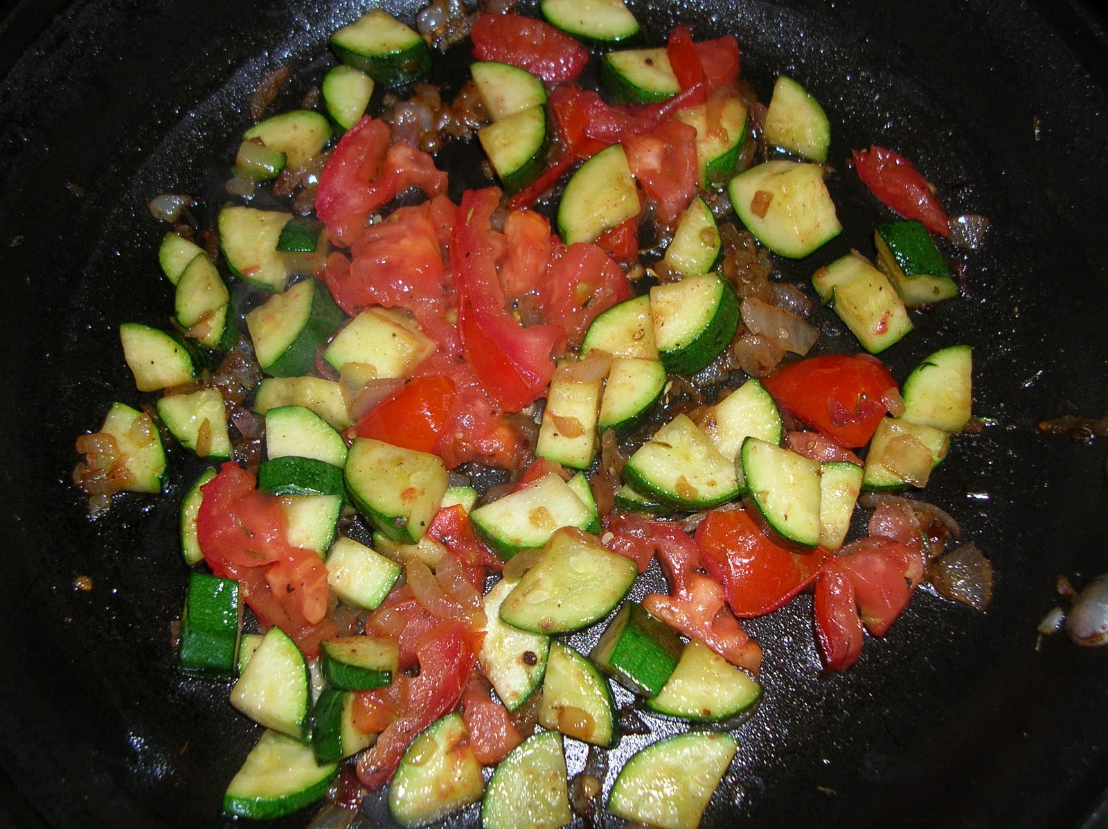 Sauteed Zucchini And Canned Tomatoes