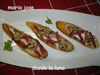 Tostaditas De Queso,jamón Y Nueces
