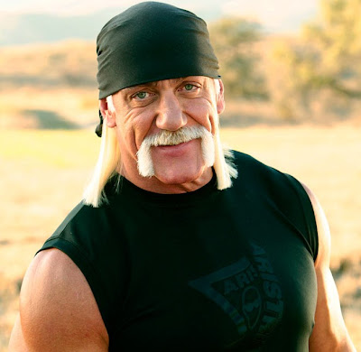 HulkHogan_cohosts_AmericanGladiators_2008.jpg