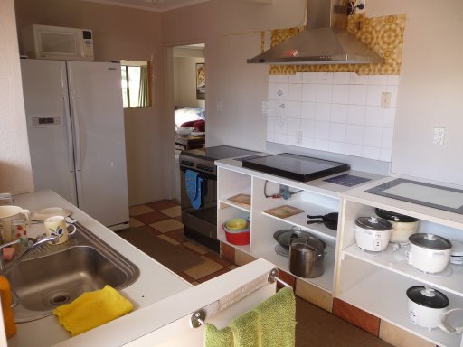 Un poco de la cocina de la casa (casucha) de Tauranga