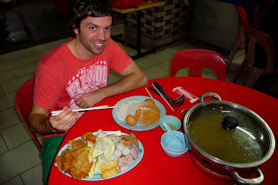 Aquí estoy yo comiendo