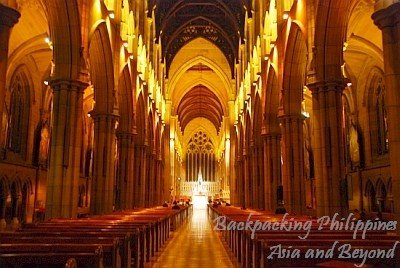 [st+mary's+cathedral+interior+altar+syney+australia.jpg]