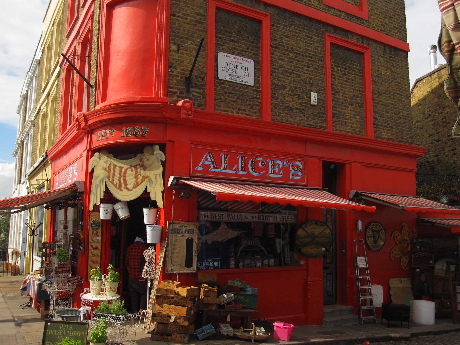 Minding the Gaps From Notting HillPortobello RoadLadbroke Grove