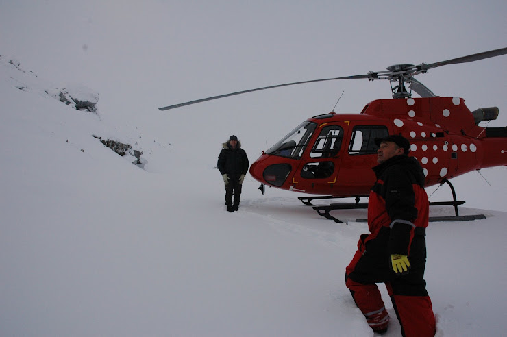 Helikoptertur til Kang