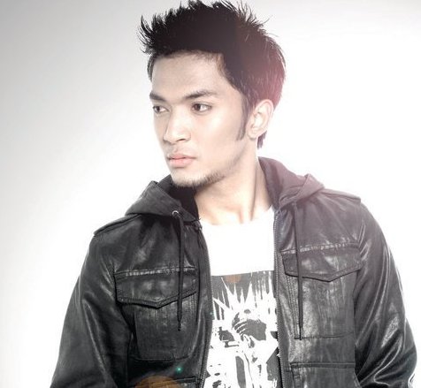 Download Lagu Mp3 Ihsan Tarore - Izinkan Aku