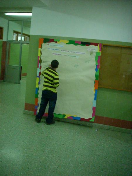 [DSCN1958+(Medium).JPG]