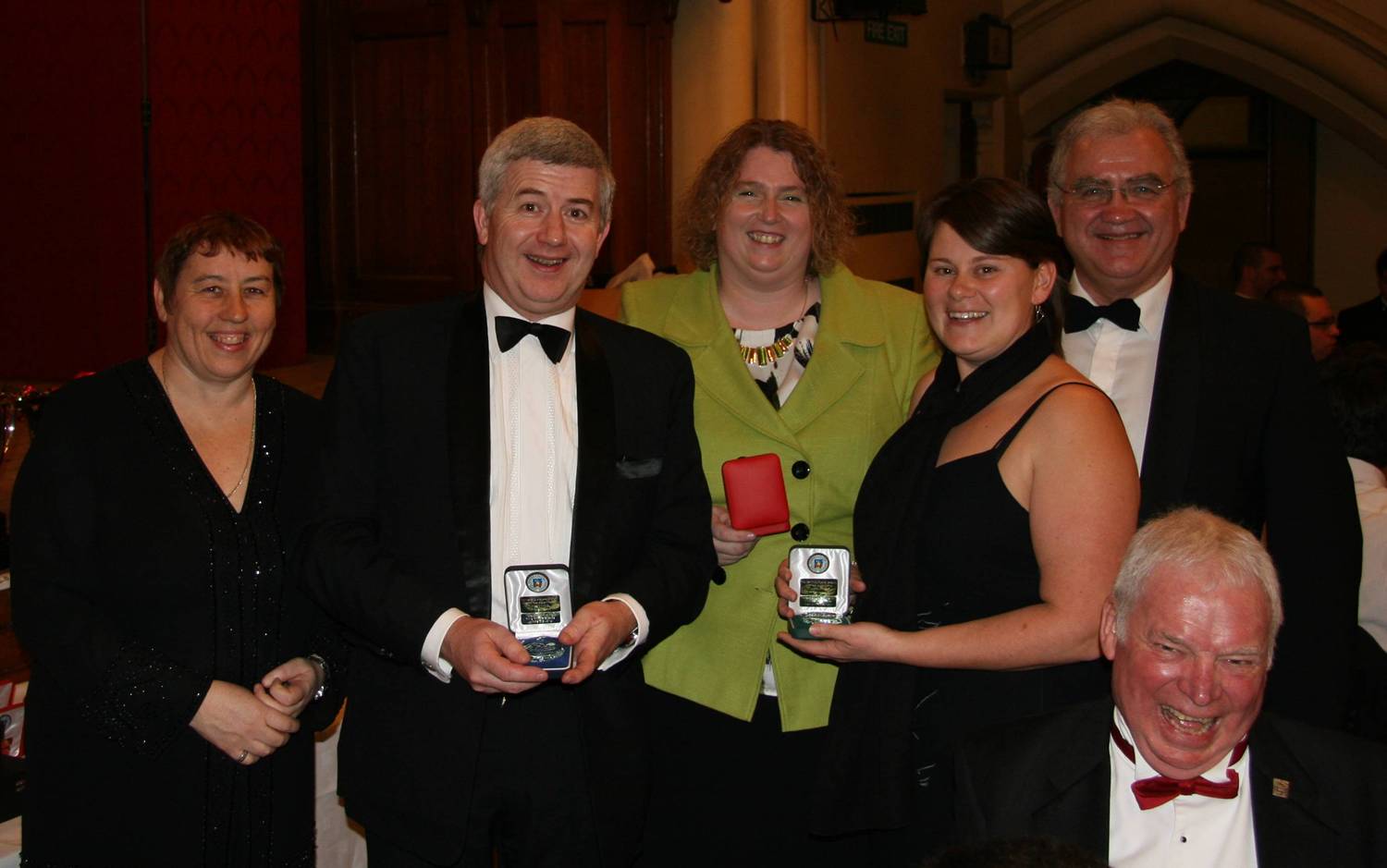 [three+birds+and+a+boat.jpg]