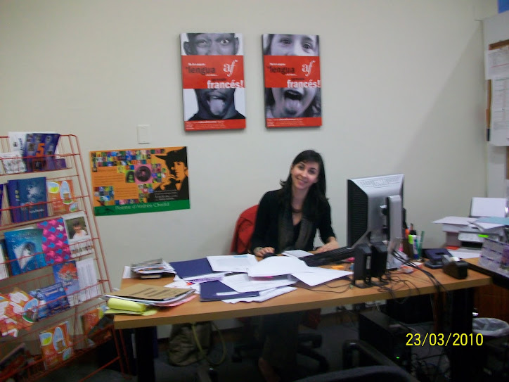 Sarah, notre coordinatrice à lAlliance Colombo Française de Bogota au siège du Chico.