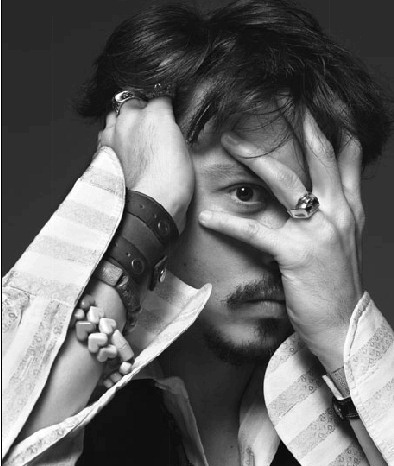 [johnny_depp_21.jpg]