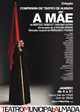 A MÃE, DE B. BRECHT, ENCENAÇÃO JOAQUIM BENITE