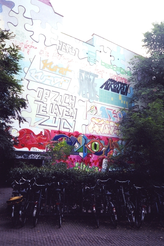 [03+Amsterdam+Autumn+03d.jpg]