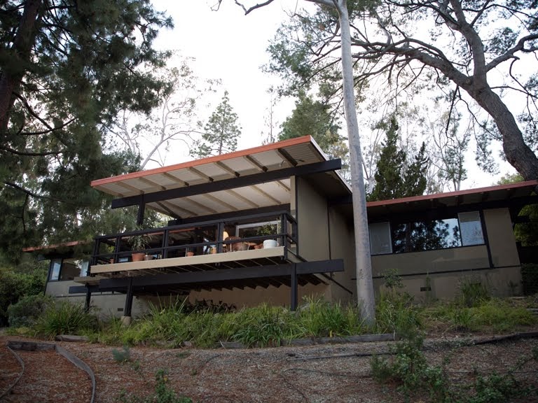 OC MODERN HOMES Calvin Straub F.A.I.A Mid Century Gem for Sale