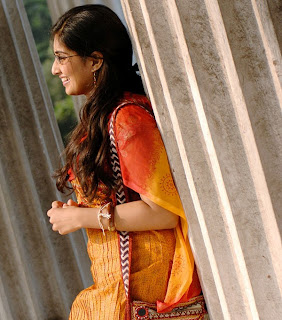 Baby Shamili in Telugu movie Oye - images in Tamilposters.com
