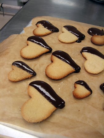 [shortbread+hearts]
