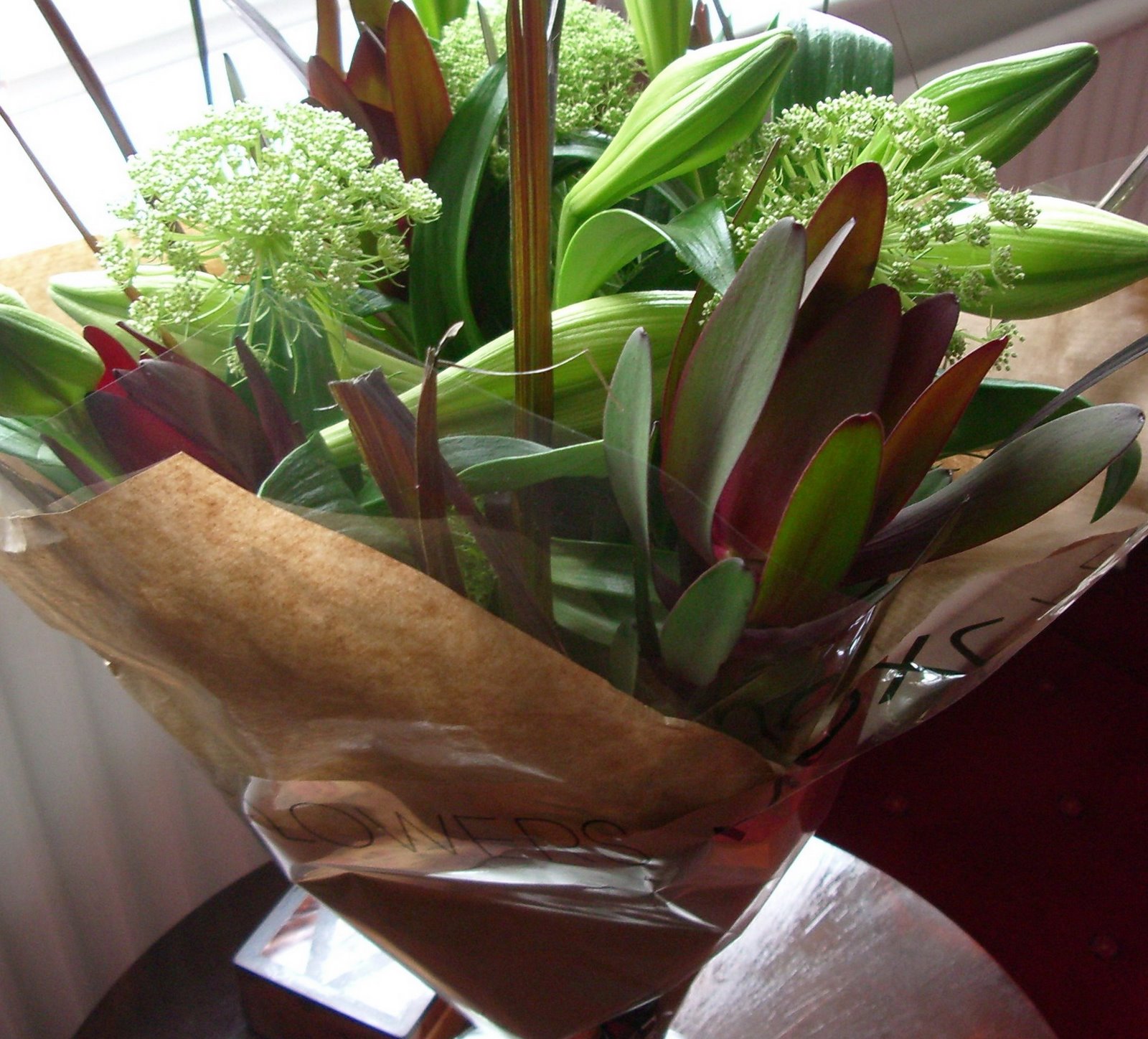 [May+Gift+Congratulations+Flowers+003.jpg]