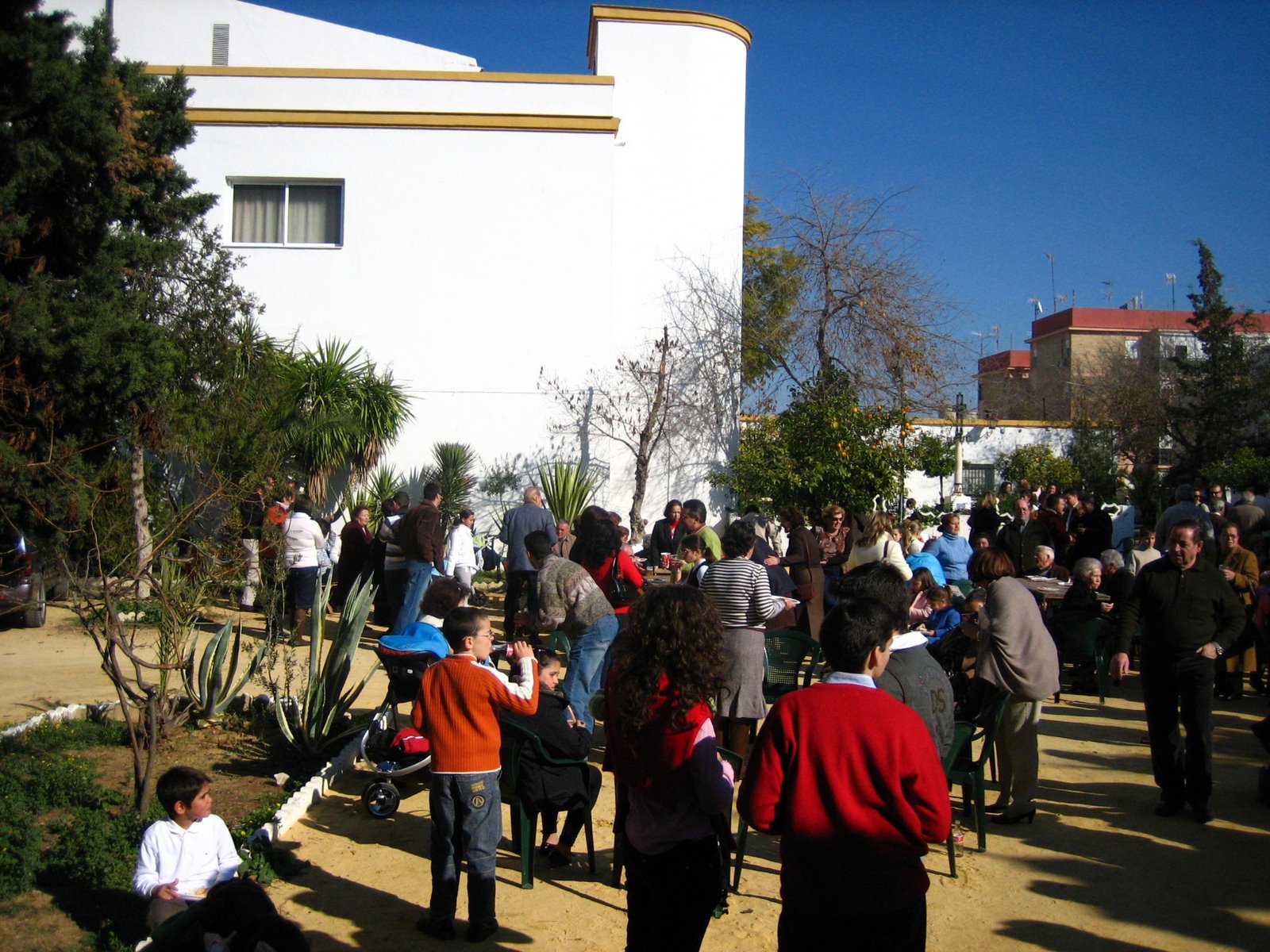 [Convivencia+2.JPG]