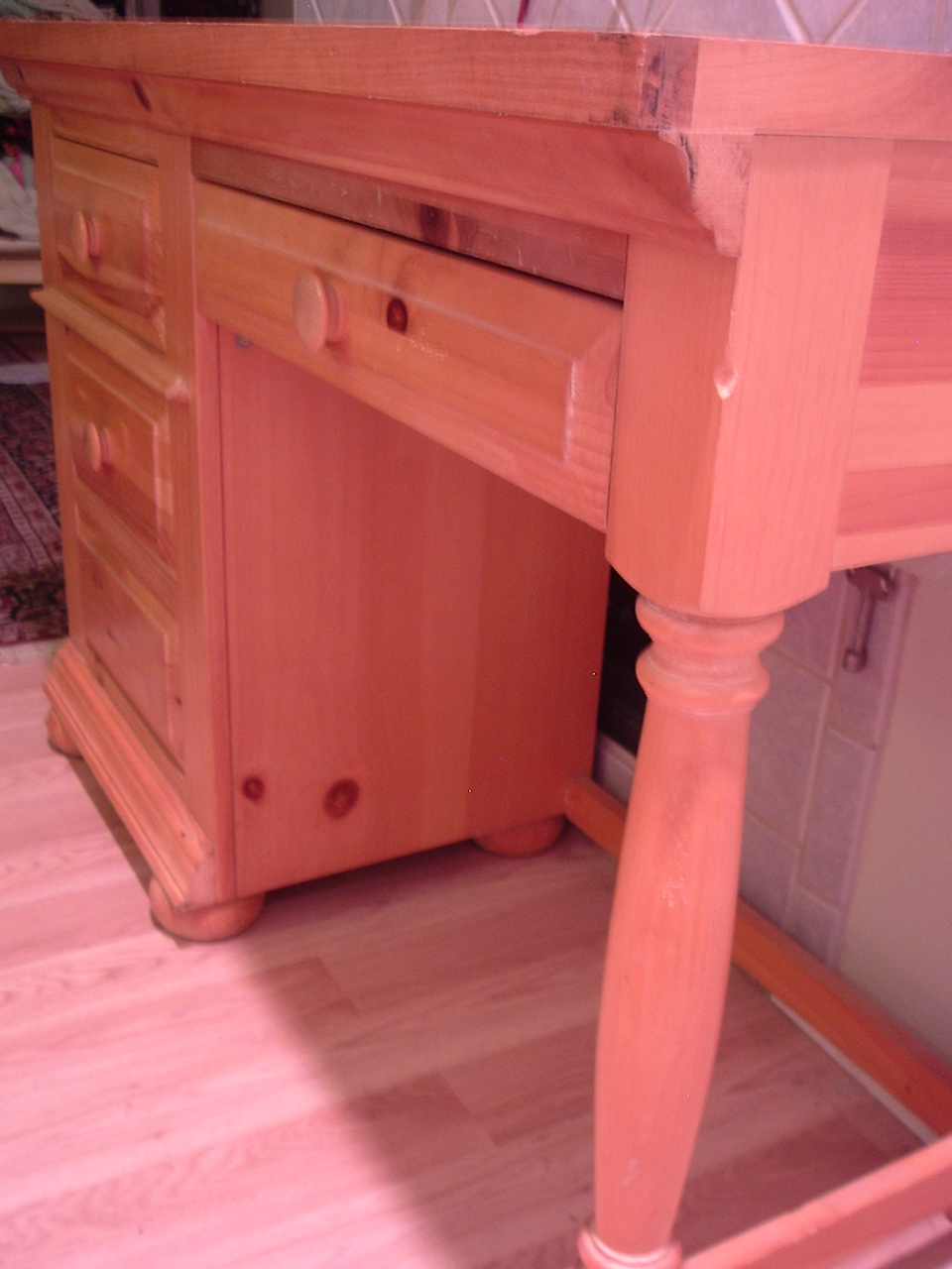 [Desk+(Before)+3.JPG]