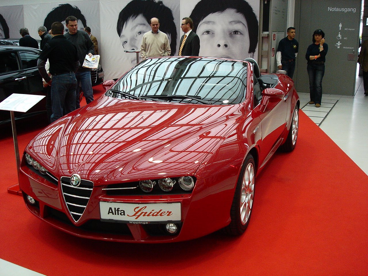 [Alfa_Romeo_Spider.jpg]