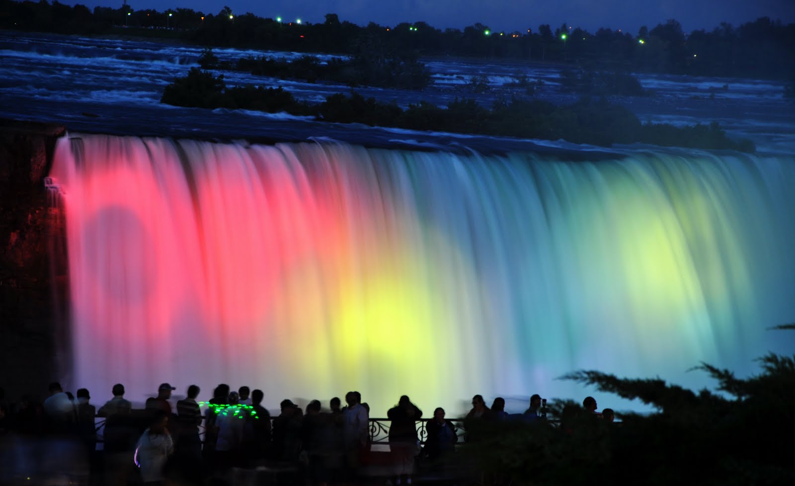 Niagara Falls Canada hotels