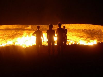El pozo de Darvaza, la puerta al infierno de Turkmenistán. El+pozo02