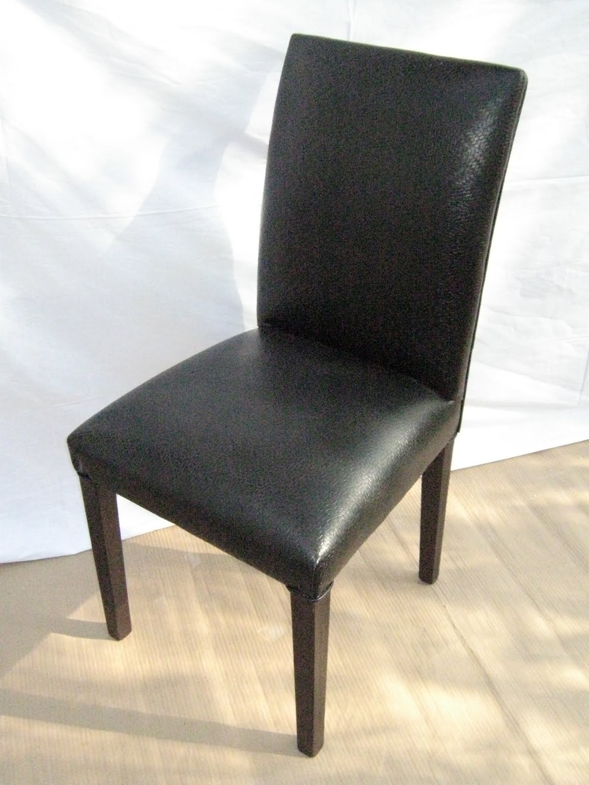 Ana Malbrán-Objetos para Casas: Butacas y Sillas